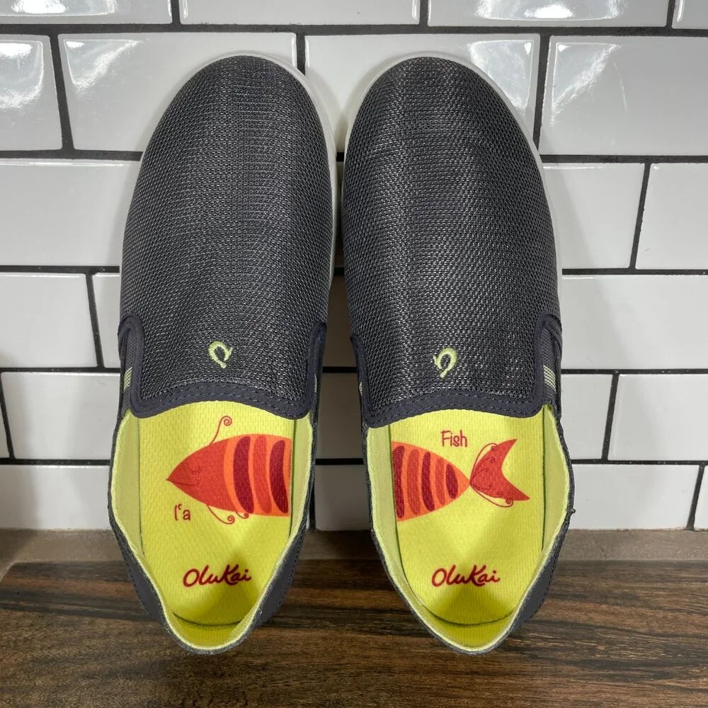 OluKai Pehuea Maka Youth Girls Size 4 Shoes Gray Drop In Heel Comfort Slip Ons